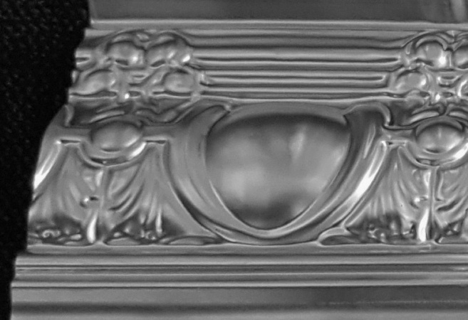 apm_egg__grape_large_cornice_profile_croprsz