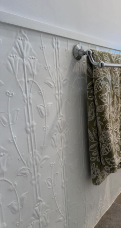 apm_lily_green_towel_crop